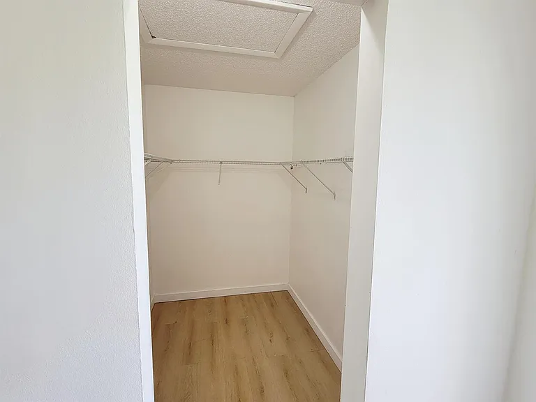 6285 Chasewood Dr #F — Photo 15
