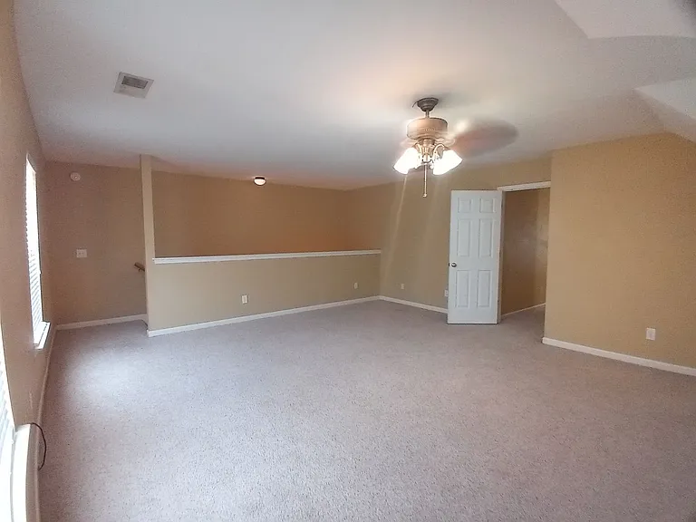 565 Batty Way — Photo 40