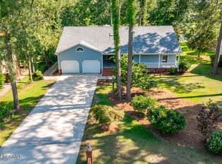 906 Shipyard Point, New Bern, NC 28560