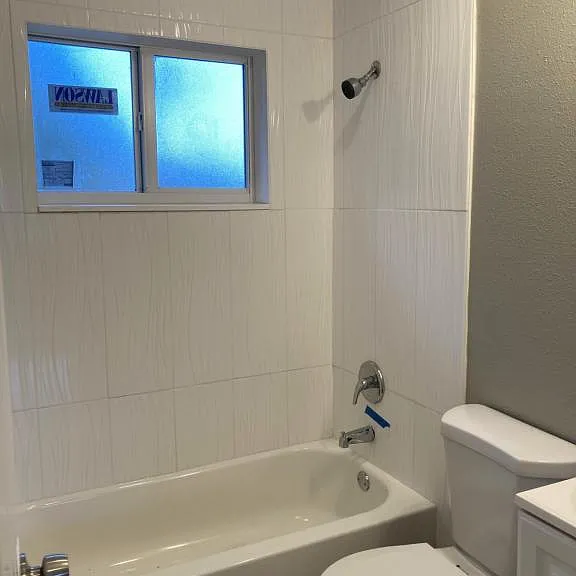 278 S Lake Ave #4 — Photo 9