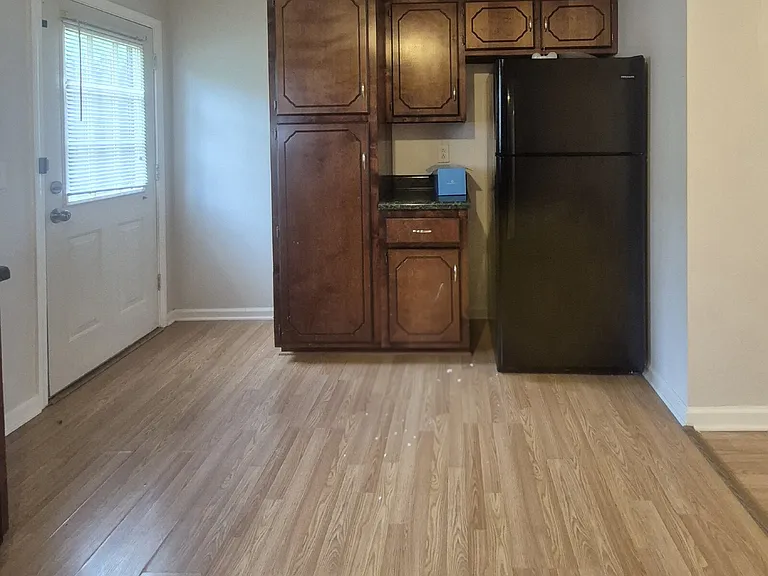 825 Decoy Ct — Photo 7