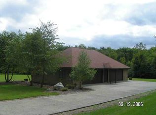 7201 W River Rd, Yorktown, IN 47396