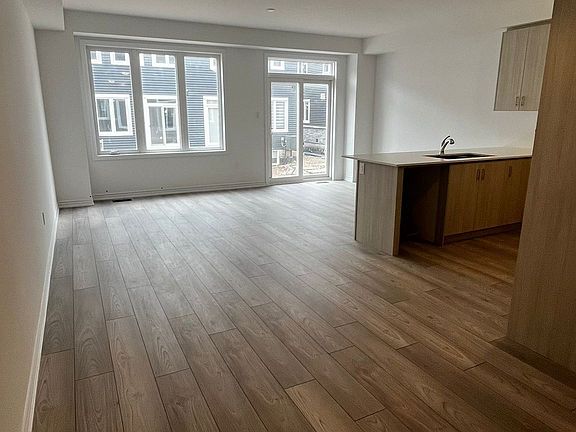 4th image of 86 Brown St