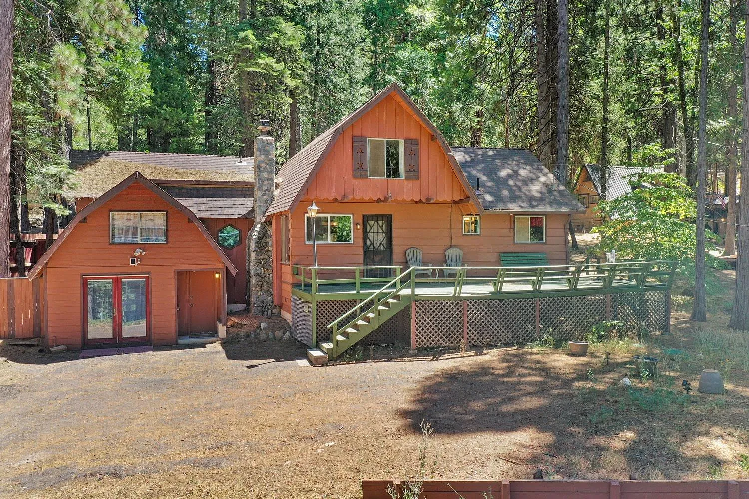 1425 Lilac Dr photo 1