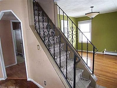 2nd image of 80 Bedford Ave