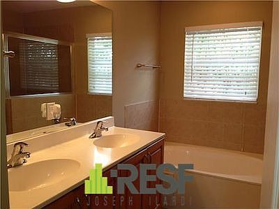 4th image of 5804 Azalea Cir
