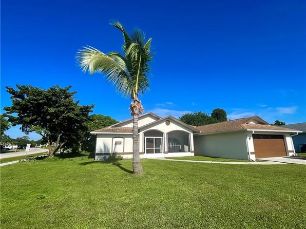 1501 Senior CT, LEHIGH ACRES, FL 33971