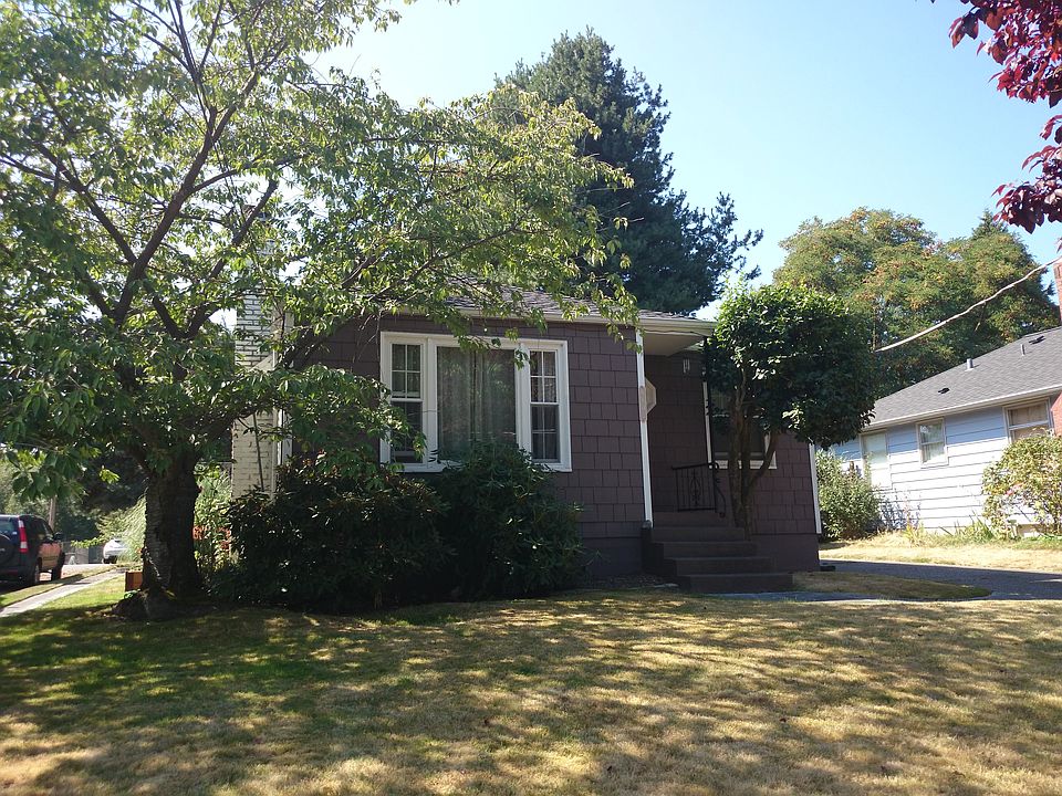 2nd image of 6803 23rd Ave NE