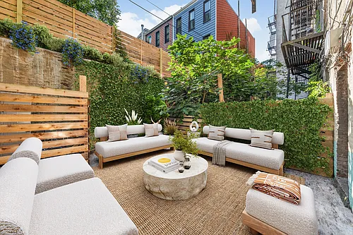 469 7th Ave #1C Photo 1