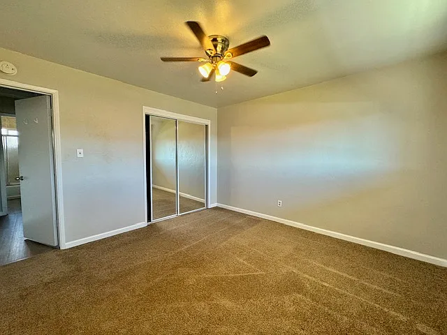 4010 Kansas St — Photo 11