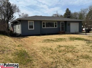 1509 14th St, Auburn, NE 68305