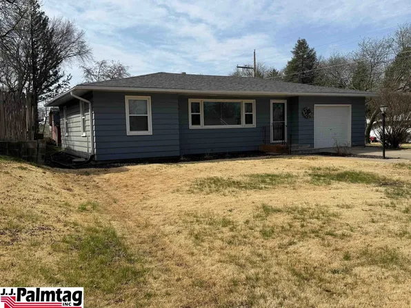 1509 14th St, Auburn, NE 68305