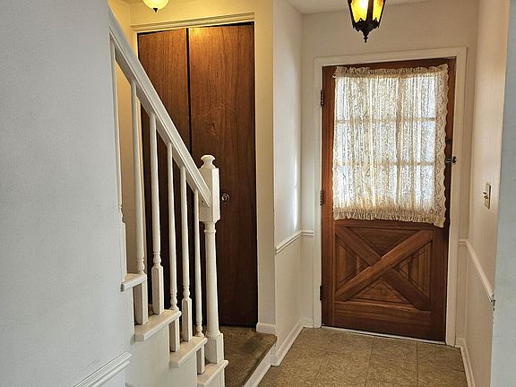 2nd image of 2800 Tecumseh River Rd