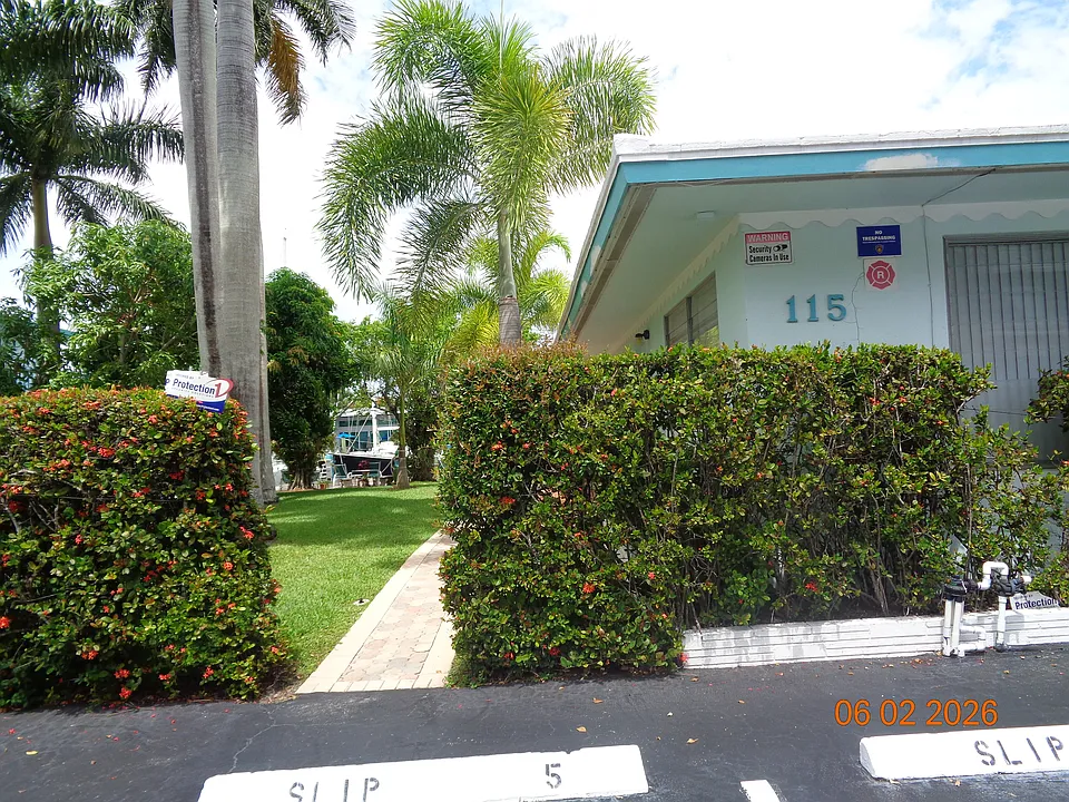 115 Hendricks Isle