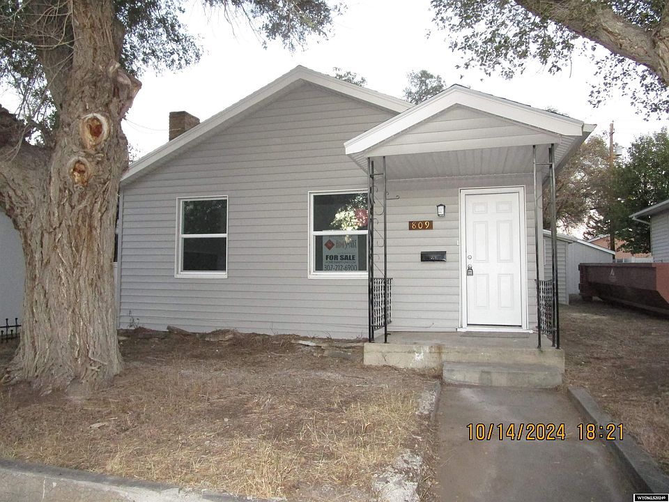 1st image of 809 Young Ave