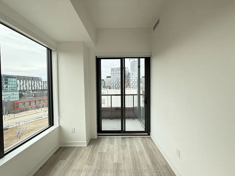 28 Eastern Ave #613 — Photo 11