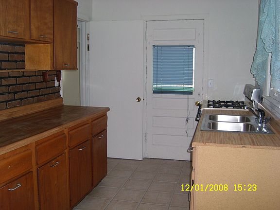 3rd image of 10509 E 27th St S