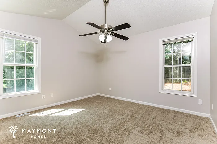 1215 Liriope Ln — Photo 9