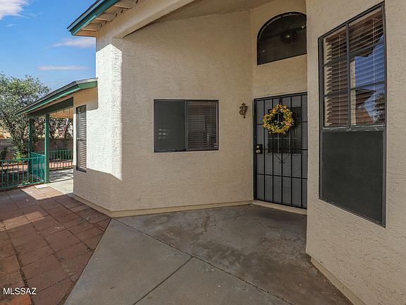 3rd image of 2977 W Agena Dr