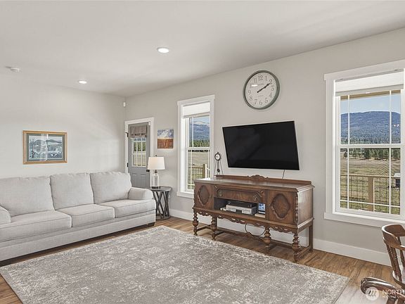 3rd image of 1475 Havillah Road