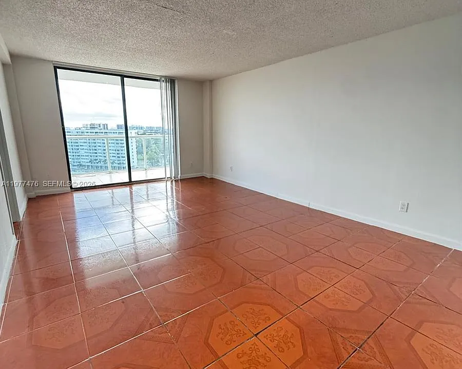 13499 Biscayne Blvd #1114