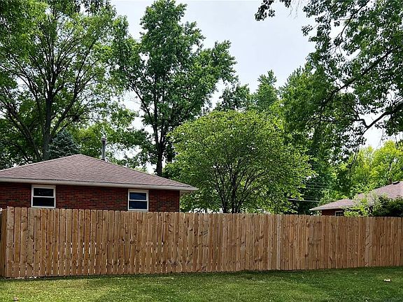 3rd image of 4069 Vesci Ave