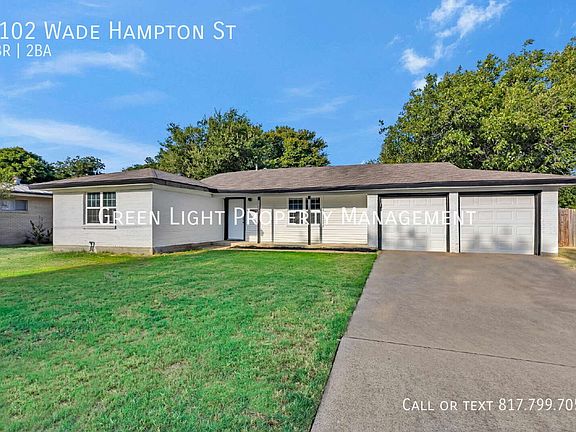 2nd image of 1102 Wade Hampton St