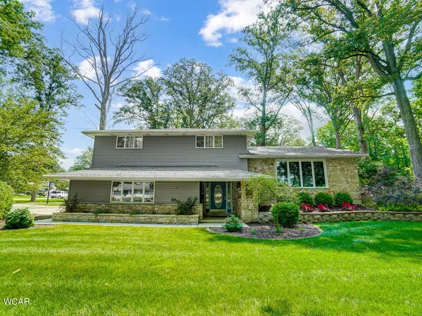 1337 Fairgreen Ave, Lima, OH 45805