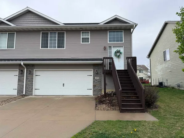 177 N Park Ridge Rd, North Liberty, IA 52317