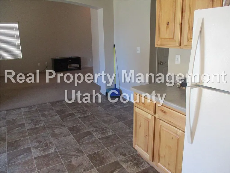 2021 E 1130 S — Photo 9