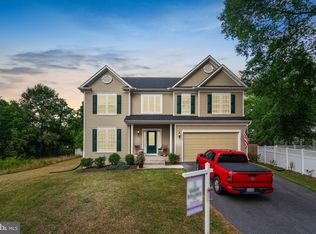 10106 Lily Pond Dr, Laurel, MD 20723