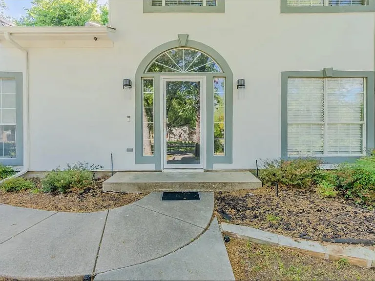 1206 Kendolph Dr — Photo 21
