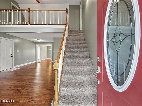 5th image of 231 Golden Rod Dr