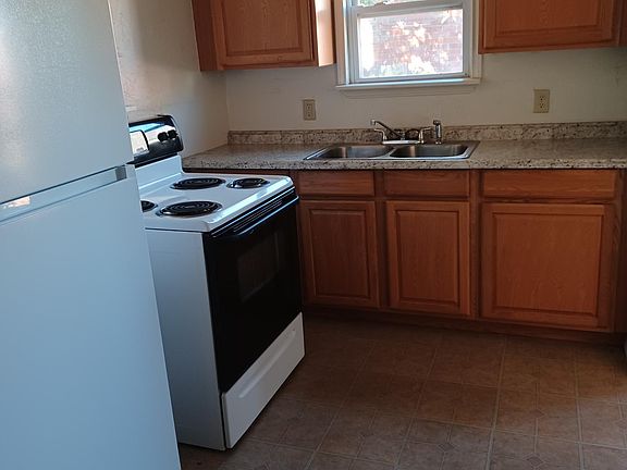 4th image of 1706 NW Bell Ave