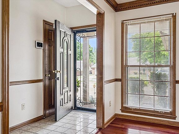 5th image of 8529 Buckhurst Rd