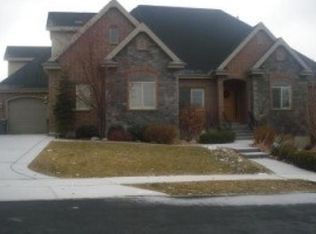 417 W Millcreek Rd S, Pleasant Grove, UT 84062