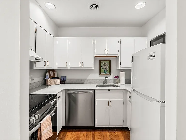 21 Hancock St #3 — Photo 12