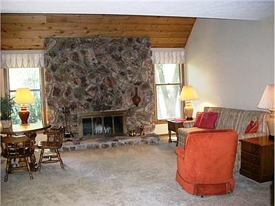 3rd image of 5057 Woodlake Dr