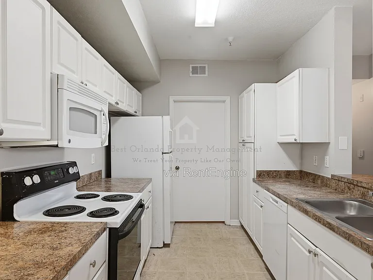 5572 Metrowest Blvd #5-304 — Photo 10