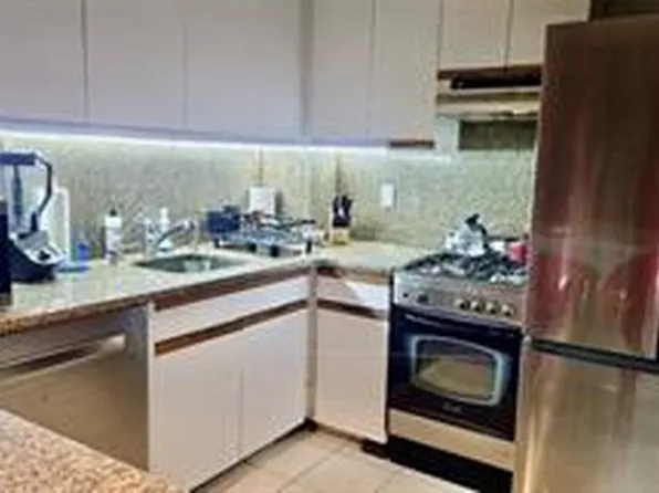 1237 Avenue Z image 9 of 17