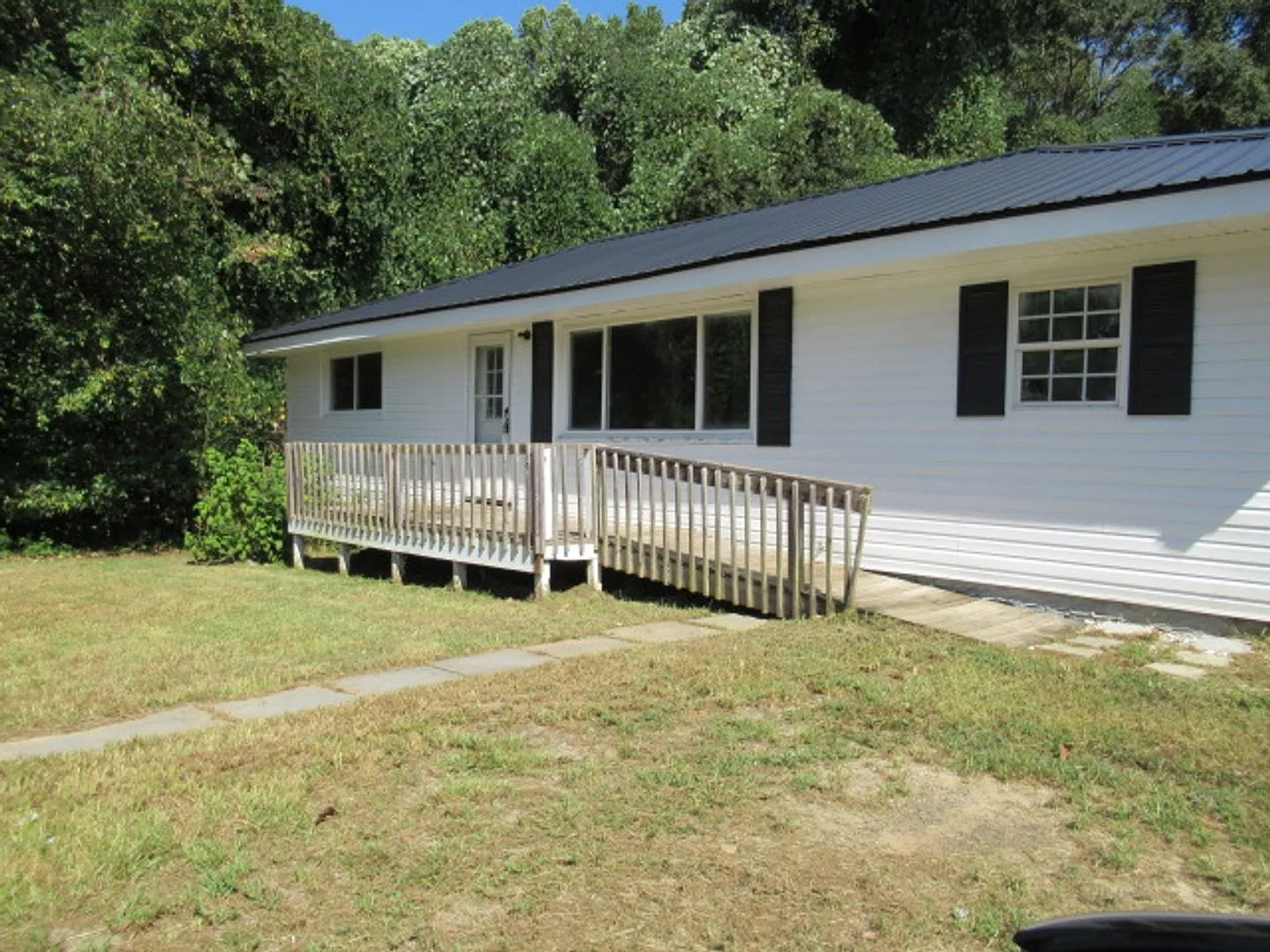 Armstrong Dr., 36 — Photo 3