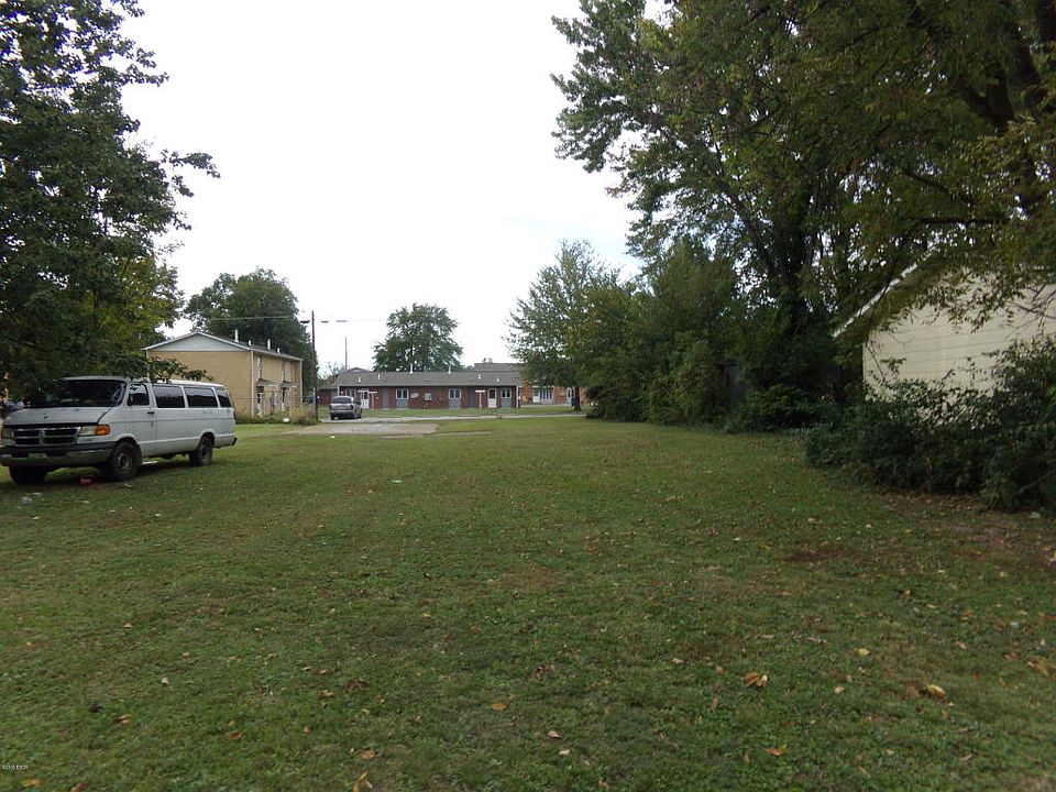 1st image of 603 E 7th St