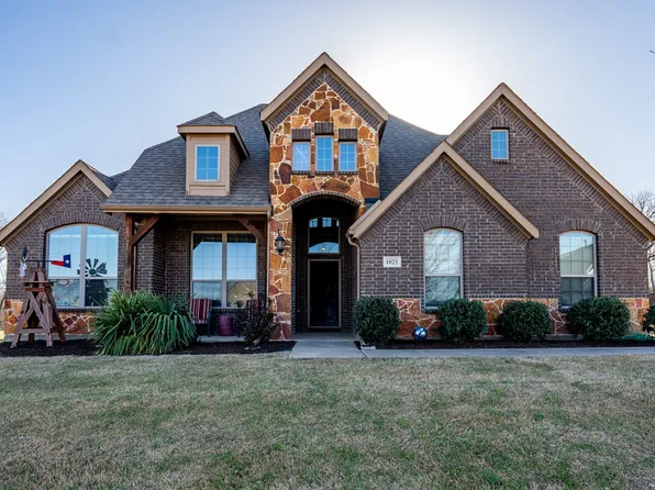 1021 Yukon Blvd, Waxahachie, TX 75167