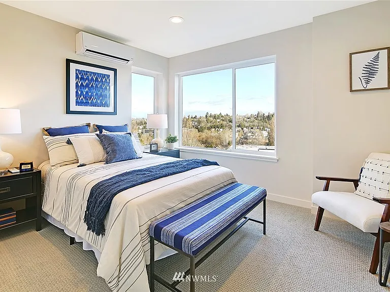 3104 SW Avalon Way — Photo 5