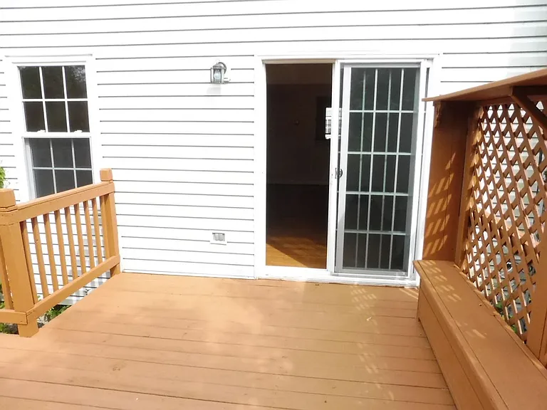 9513 Melrose Square Way — Photo 13