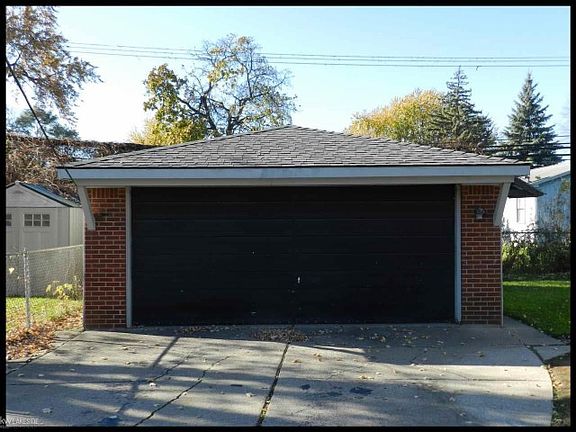 4th image of 26063 Nagel St