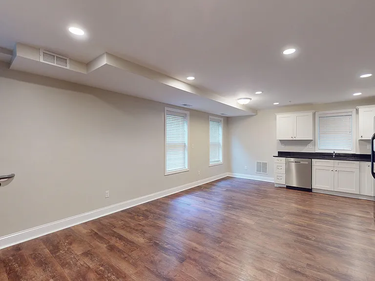 60 Holworthy St #7 — Photo 8