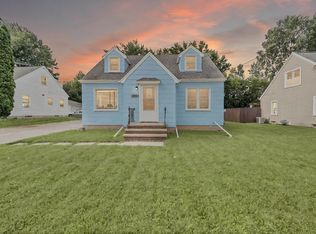 1203 W Northland Ave, Appleton, WI 54914