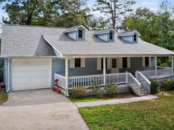 142 Russ Cir, Clarkesville, GA 30523
