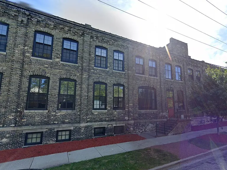 141 W Vine St #2 — Photo 1